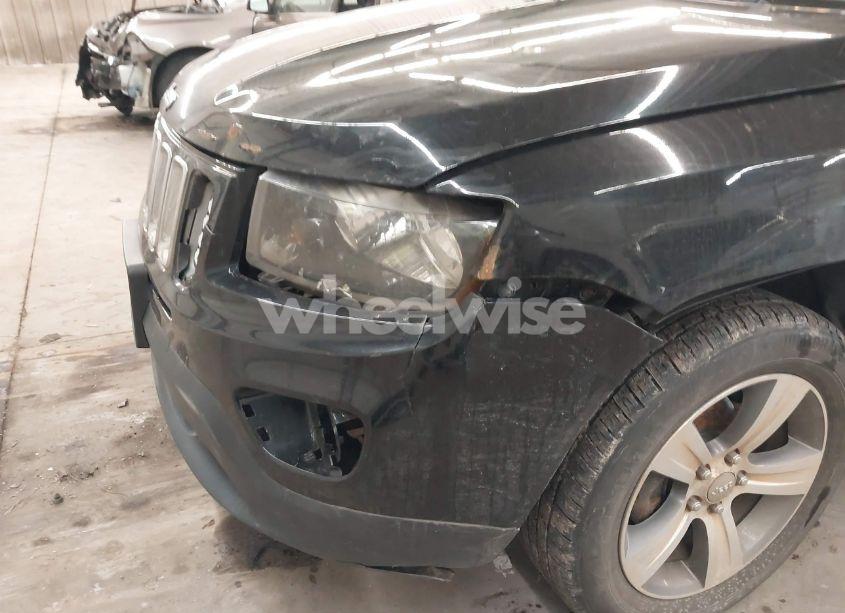 Photo 17 of 2017 Jeep Compass HIGH ALTITUDE 4X4 (VIN 1C4NJDEB7HD153516)