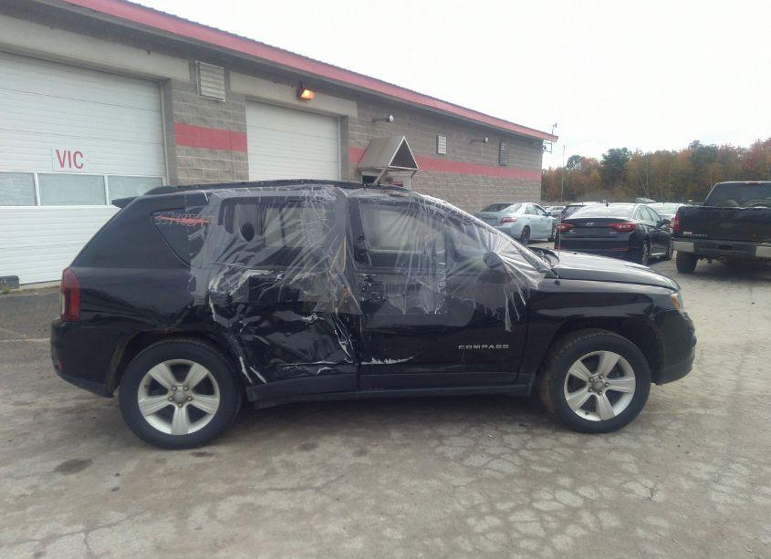 Photo 13 of 2017 Jeep Compass LATITUDE (VIN 1C4NJDEB7HD210183)