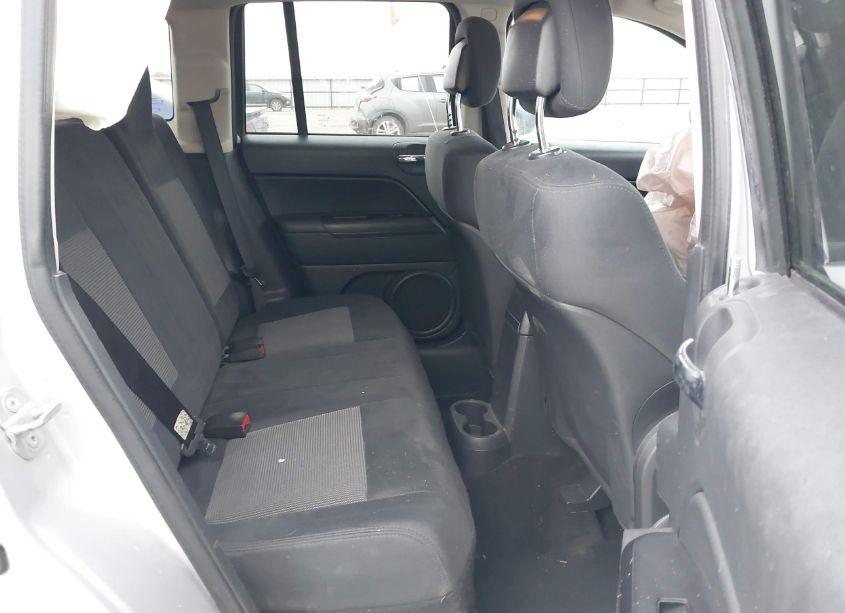 Photo 8 of 2012 Jeep Compass LATITUDE (VIN 1C4NJDEB8CD541797)