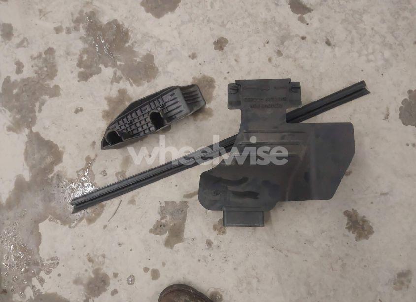 Photo 12 of 2012 Jeep Compass LATITUDE (VIN 1C4NJDEB8CD655864)