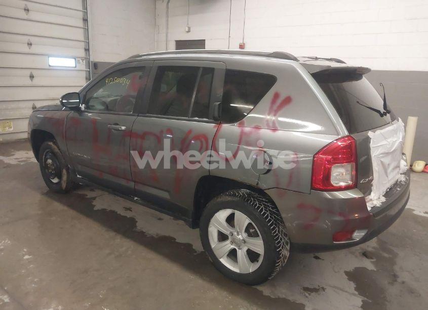 Photo 3 of 2012 Jeep Compass LATITUDE (VIN 1C4NJDEB8CD655864)