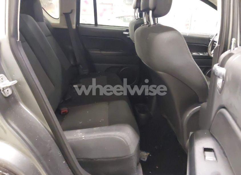 Photo 8 of 2012 Jeep Compass LATITUDE (VIN 1C4NJDEB8CD655864)