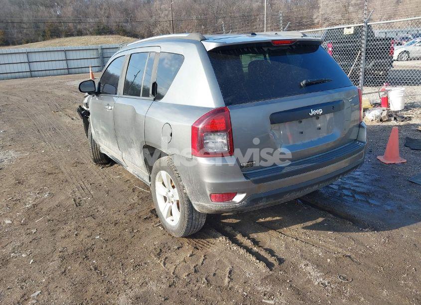 Photo 3 of 2014 Jeep Compass LATITUDE (VIN 1C4NJDEB8ED521679)