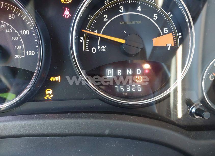 Photo 15 of 2014 Jeep Compass LATITUDE (VIN 1C4NJDEB8ED706850)