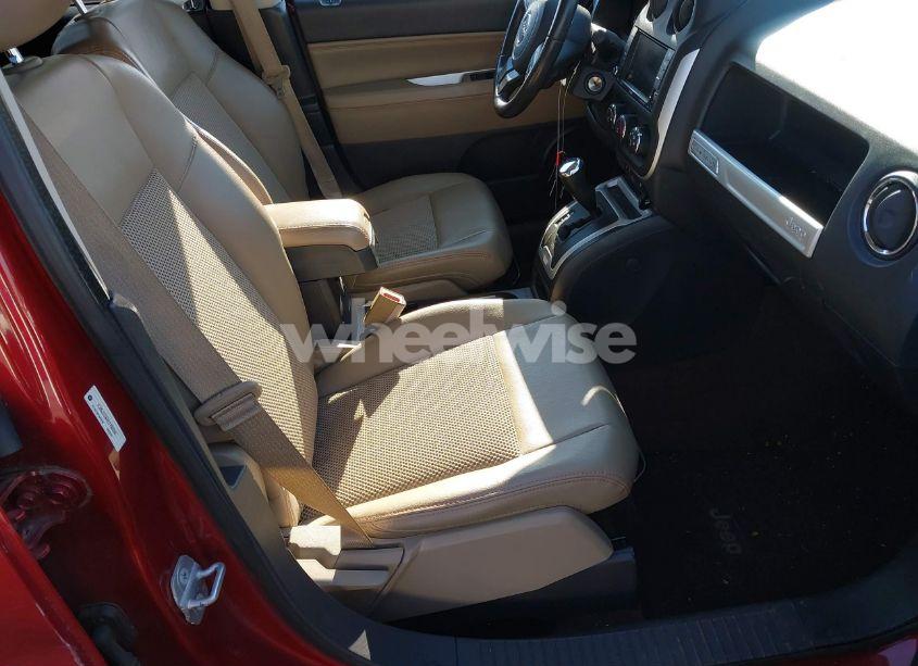 Photo 5 of 2014 Jeep Compass LATITUDE (VIN 1C4NJDEB8ED706850)