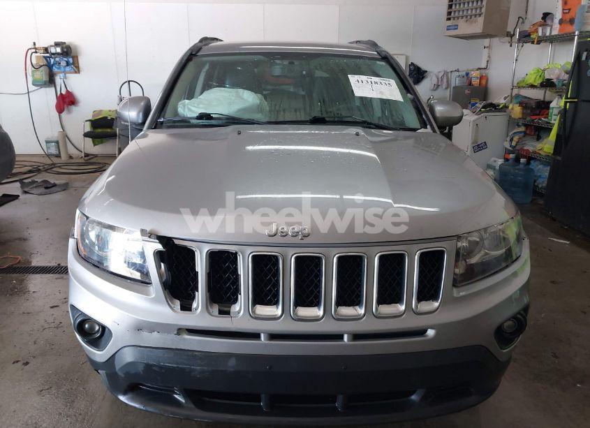 Photo 13 of 2014 Jeep Compass LATITUDE (VIN 1C4NJDEB8ED884953)