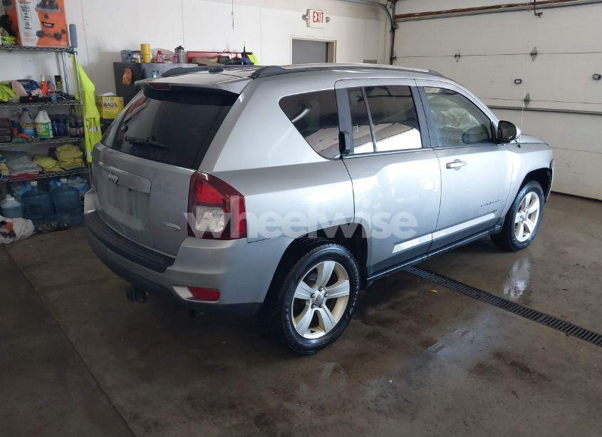 Photo 4 of 2014 Jeep Compass LATITUDE (VIN 1C4NJDEB8ED884953)