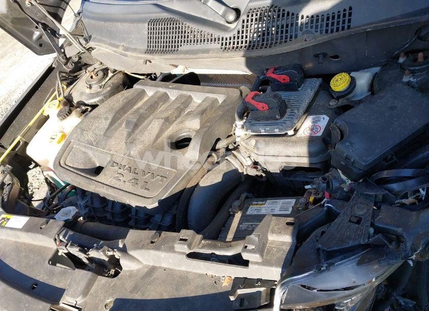 Photo 10 of 2015 Jeep Compass LATITUDE (VIN 1C4NJDEB8FD106153)