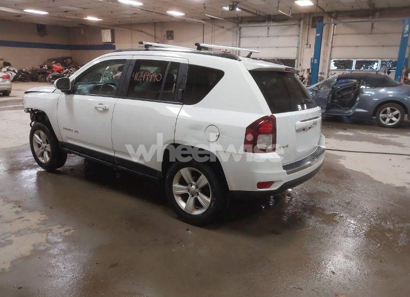 Photo 3 of 2015 Jeep Compass HIGH ALTITUDE EDITION (VIN 1C4NJDEB8FD154106)