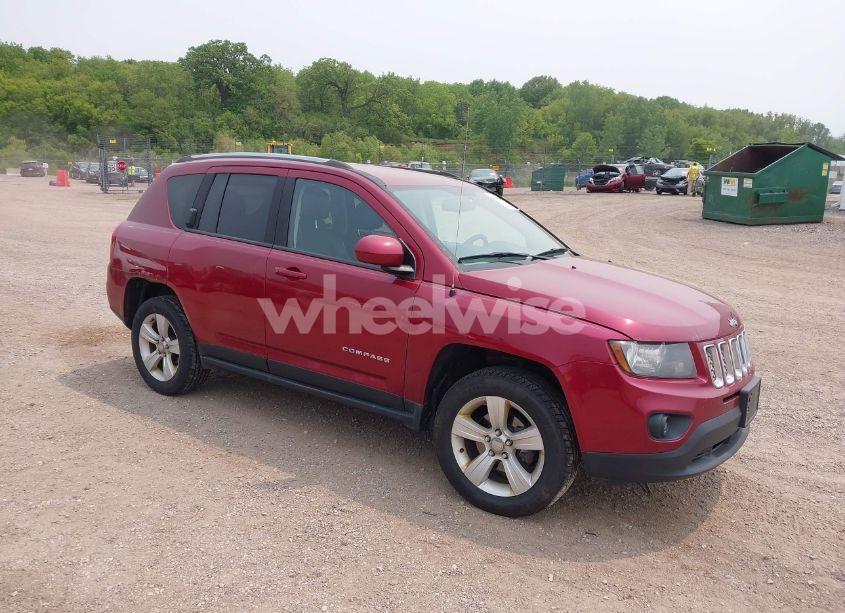 2016 Jeep Compass LATITUDE (VIN 1C4NJDEB8GD691172) main photo