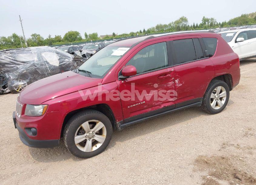 Photo 2 of 2016 Jeep Compass LATITUDE (VIN 1C4NJDEB8GD691172)