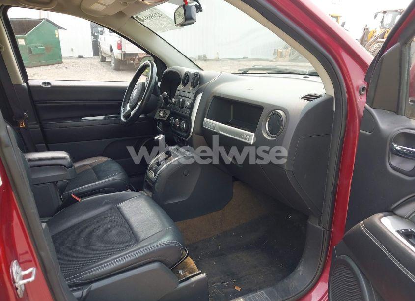 Photo 5 of 2016 Jeep Compass LATITUDE (VIN 1C4NJDEB8GD691172)