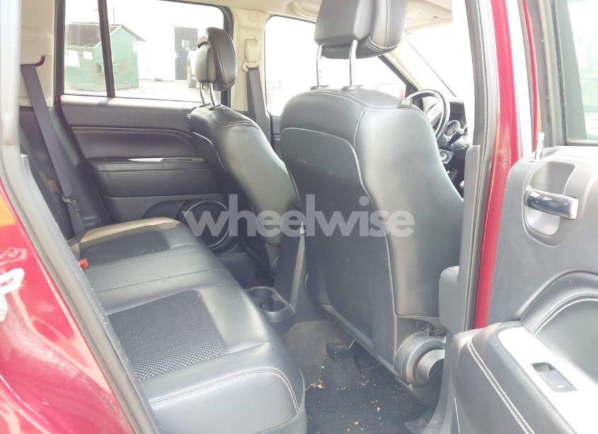 Photo 8 of 2016 Jeep Compass LATITUDE (VIN 1C4NJDEB8GD691172)