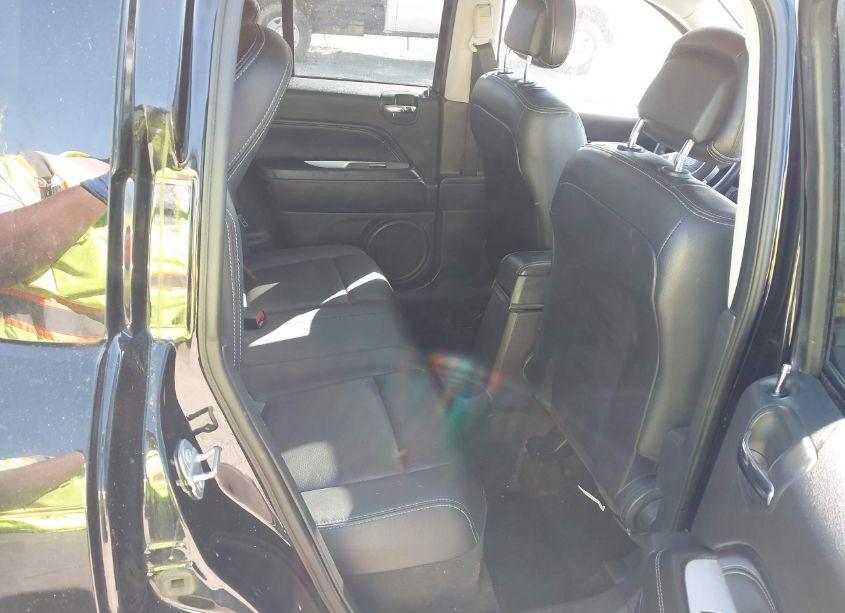 Photo 8 of 2016 Jeep Compass HIGH ALTITUDE EDITION (VIN 1C4NJDEB8GD696355)