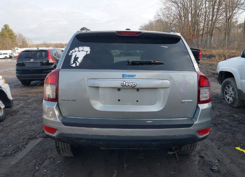 Photo 16 of 2016 Jeep Compass LATITUDE (VIN 1C4NJDEB8GD782720)