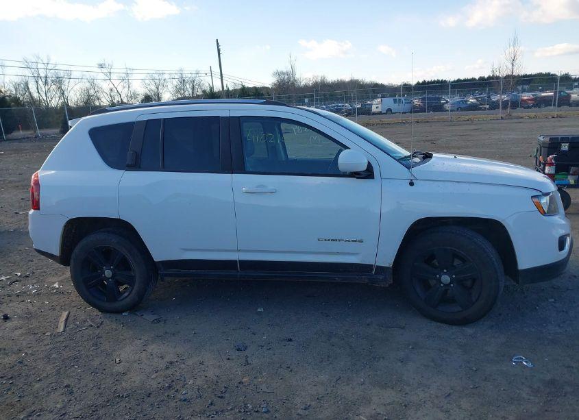 Photo 13 of 2017 Jeep Compass HIGH ALTITUDE 4X4 (VIN 1C4NJDEB8HD109833)