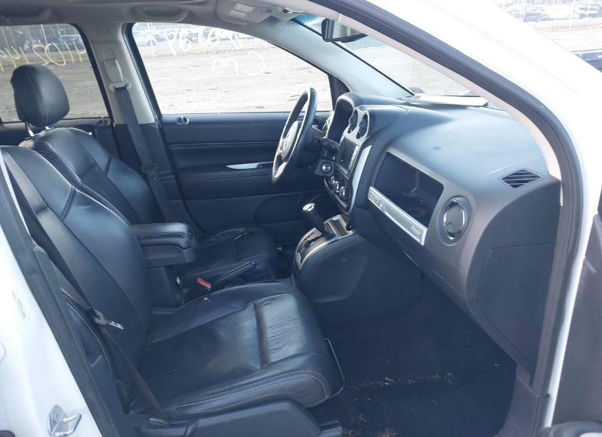 Photo 5 of 2017 Jeep Compass HIGH ALTITUDE 4X4 (VIN 1C4NJDEB8HD109833)