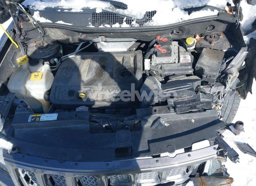 Photo 10 of 2017 Jeep Compass HIGH ALTITUDE 4X4 (VIN 1C4NJDEB8HD129449)