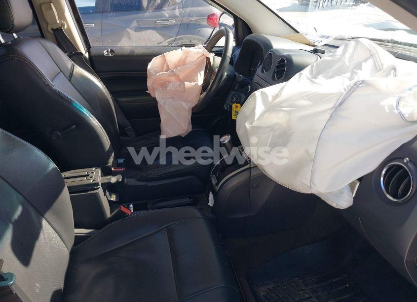 Photo 5 of 2017 Jeep Compass HIGH ALTITUDE 4X4 (VIN 1C4NJDEB8HD129449)