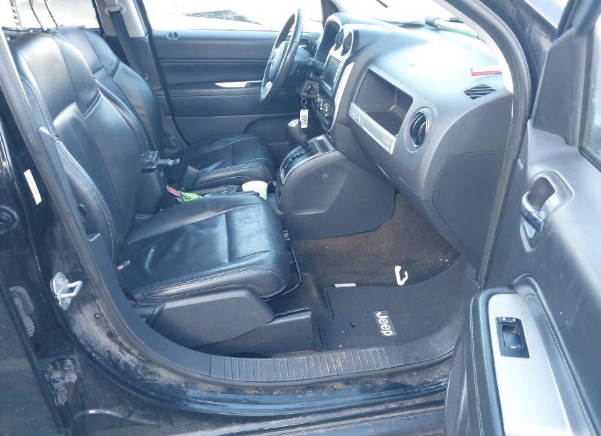 Photo 5 of 2017 Jeep Compass HIGH ALTITUDE 4X4 (VIN 1C4NJDEB8HD194074)