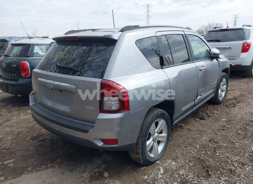 Photo 18 of 2017 Jeep Compass LATITUDE 4X4 (VIN 1C4NJDEB8HD204795)