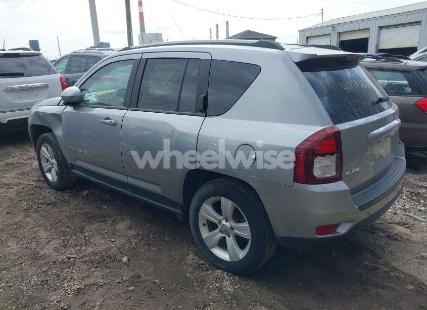 Photo 19 of 2017 Jeep Compass LATITUDE 4X4 (VIN 1C4NJDEB8HD204795)