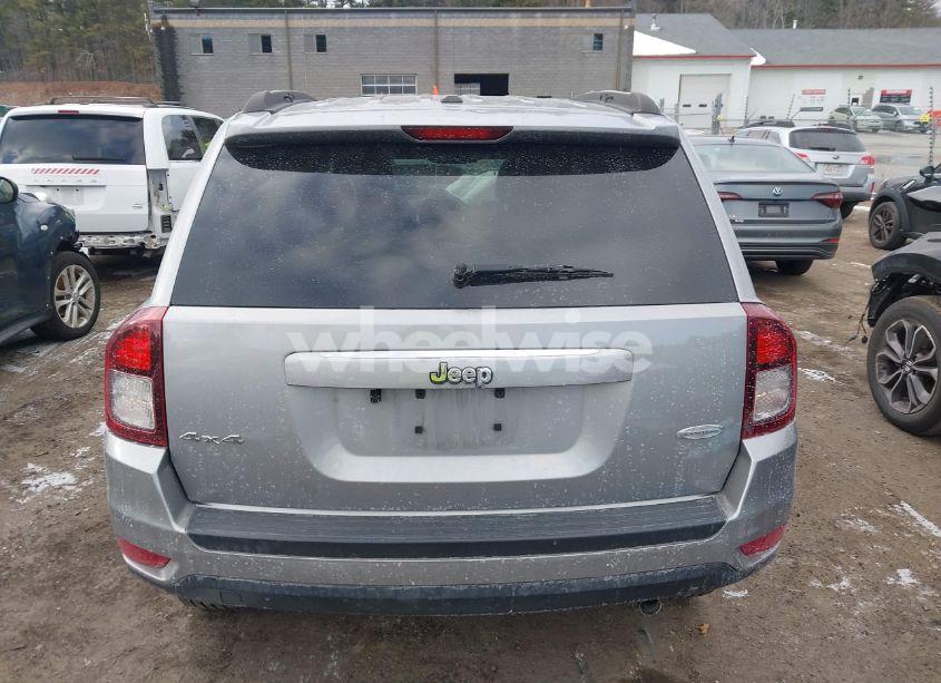 Photo 17 of 2017 Jeep Compass LATITUDE 4X4 (VIN 1C4NJDEB8HD210144)