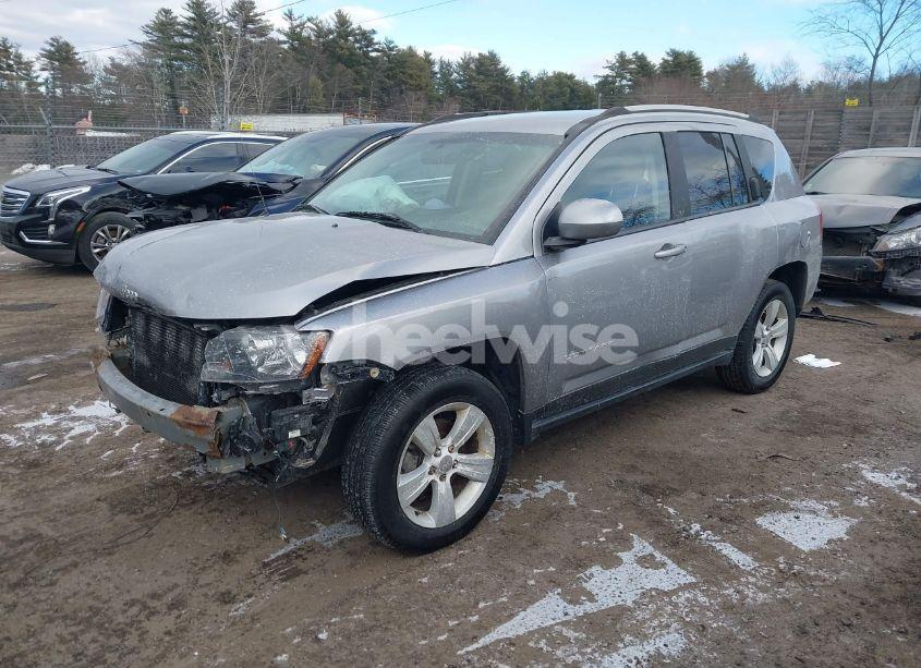 Photo 2 of 2017 Jeep Compass LATITUDE 4X4 (VIN 1C4NJDEB8HD210144)