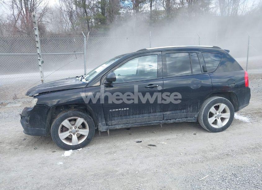 Photo 14 of 2012 Jeep Compass LATITUDE (VIN 1C4NJDEB9CD686881)