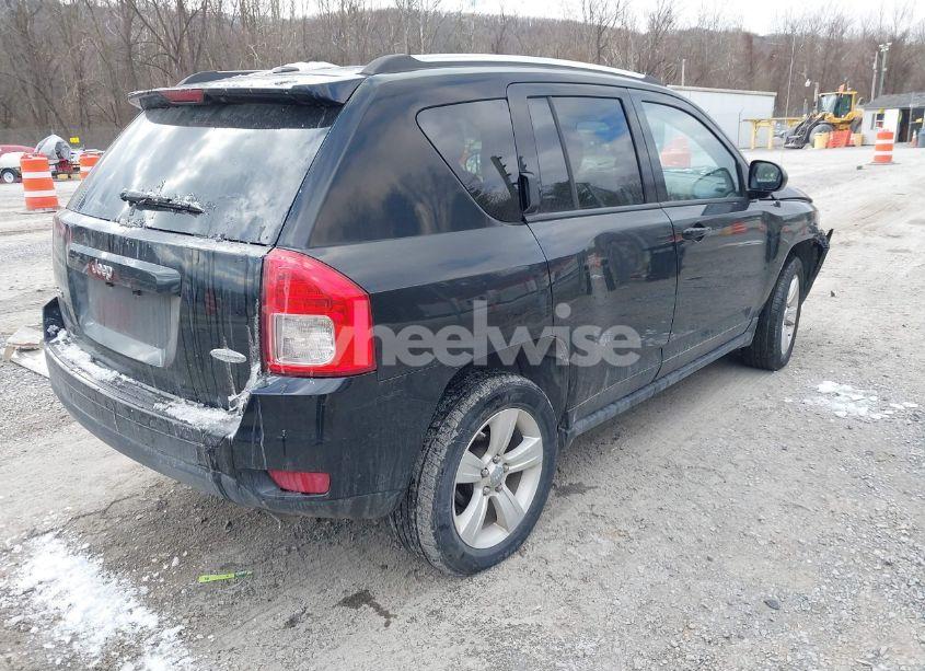 Photo 4 of 2012 Jeep Compass LATITUDE (VIN 1C4NJDEB9CD686881)