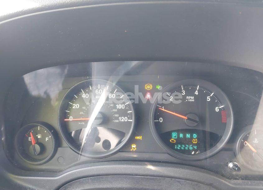 Photo 7 of 2013 Jeep Compass LATITUDE (VIN 1C4NJDEB9DD246113)