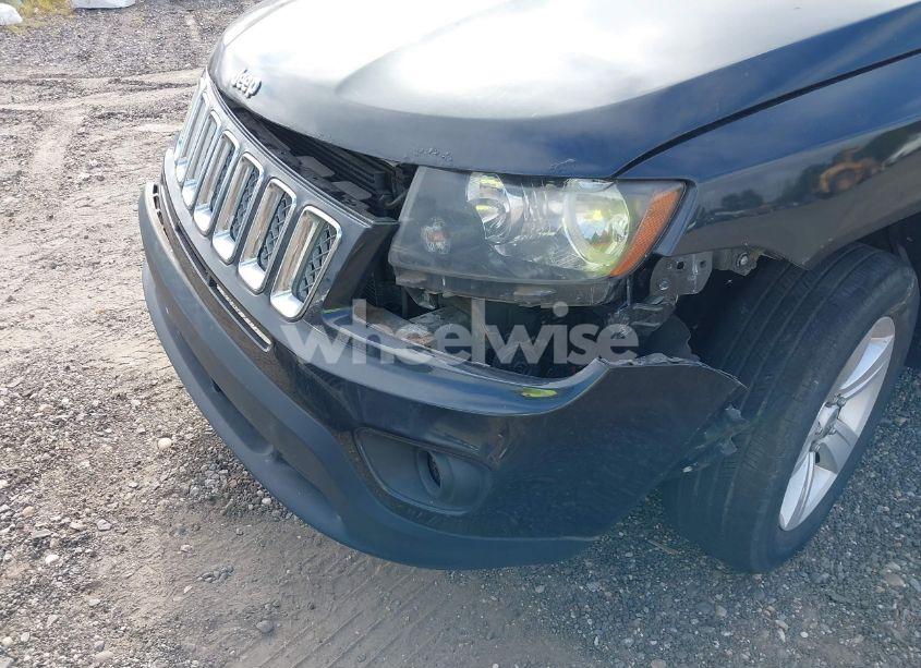 Photo 6 of 2014 Jeep Compass LATITUDE (VIN 1C4NJDEB9ED630135)