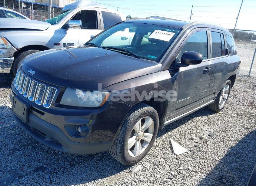Photo 2 of 2014 Jeep Compass LATITUDE (VIN 1C4NJDEB9ED659215)