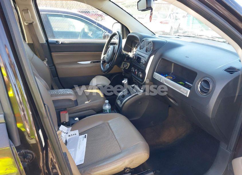 Photo 5 of 2014 Jeep Compass LATITUDE (VIN 1C4NJDEB9ED659215)