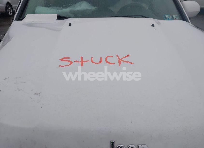 Photo 10 of 2014 Jeep Compass LATITUDE (VIN 1C4NJDEB9ED884198)