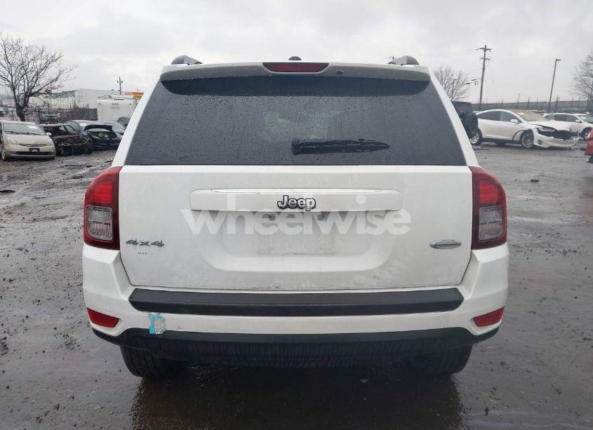 Photo 15 of 2014 Jeep Compass LATITUDE (VIN 1C4NJDEB9ED884198)