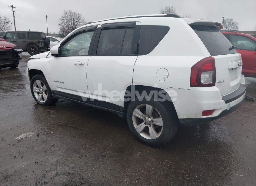 Photo 3 of 2014 Jeep Compass LATITUDE (VIN 1C4NJDEB9ED884198)