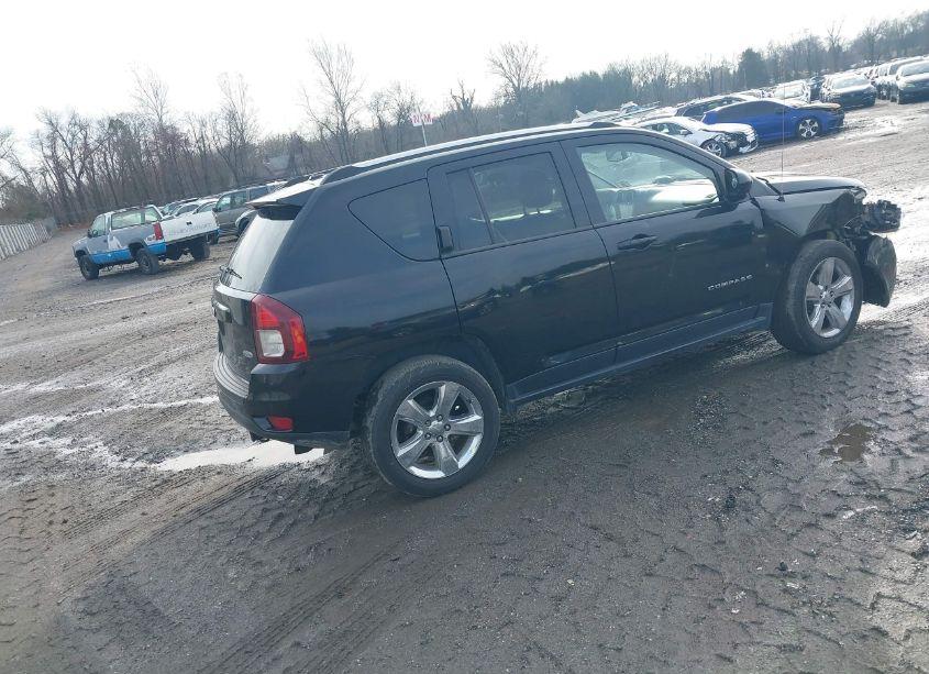 Photo 4 of 2014 Jeep Compass LATITUDE (VIN 1C4NJDEB9ED884377)
