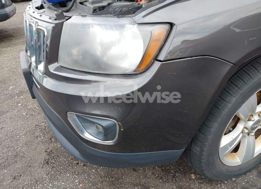 Photo 6 of 2015 Jeep Compass HIGH ALTITUDE EDITION (VIN 1C4NJDEB9FD105996)