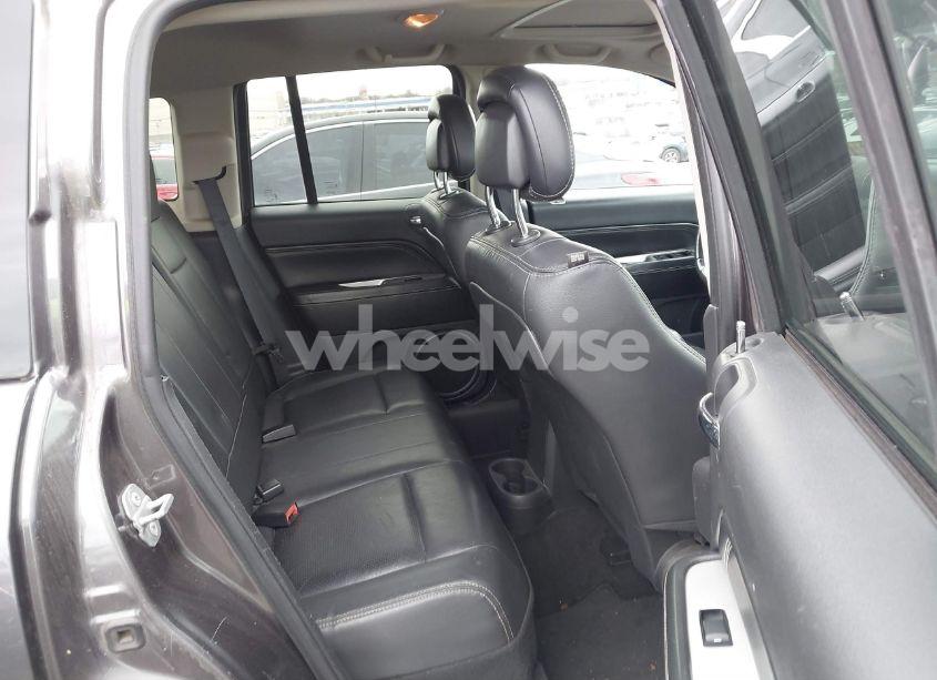 Photo 8 of 2015 Jeep Compass HIGH ALTITUDE EDITION (VIN 1C4NJDEB9FD105996)