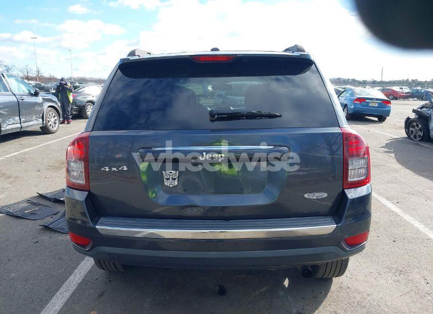 Photo 15 of 2015 Jeep Compass HIGH ALTITUDE EDITION (VIN 1C4NJDEB9FD208304)