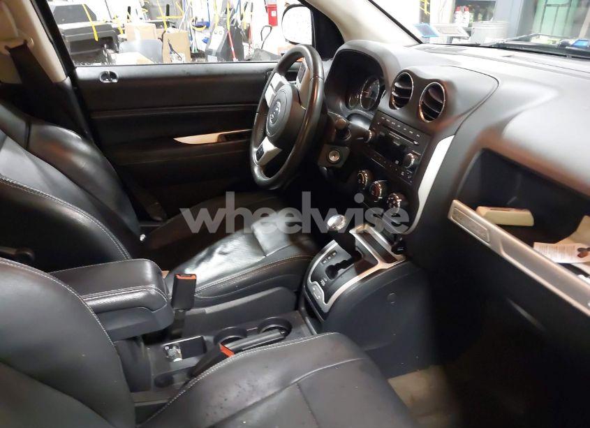 Photo 5 of 2015 Jeep Compass LATITUDE (VIN 1C4NJDEB9FD217360)