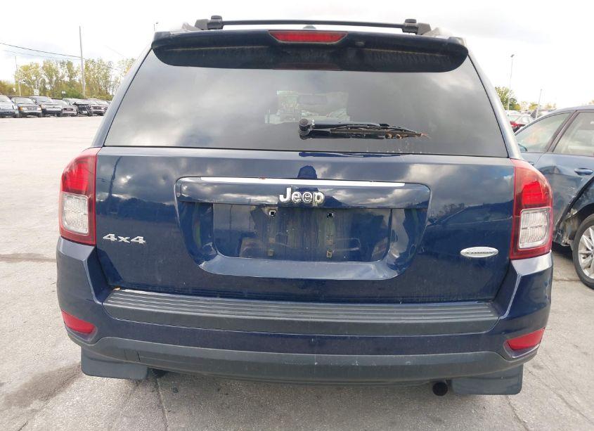 Photo 17 of 2015 Jeep Compass LATITUDE (VIN 1C4NJDEB9FD409362)
