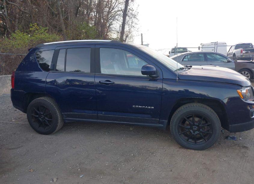 Photo 13 of 2016 Jeep Compass HIGH ALTITUDE EDITION (VIN 1C4NJDEB9GD725510)