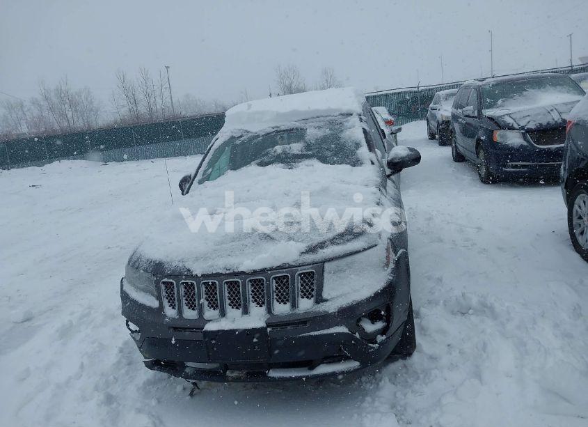 Photo 12 of 2017 Jeep Compass HIGH ALTITUDE 4X4 (VIN 1C4NJDEB9HD113292)