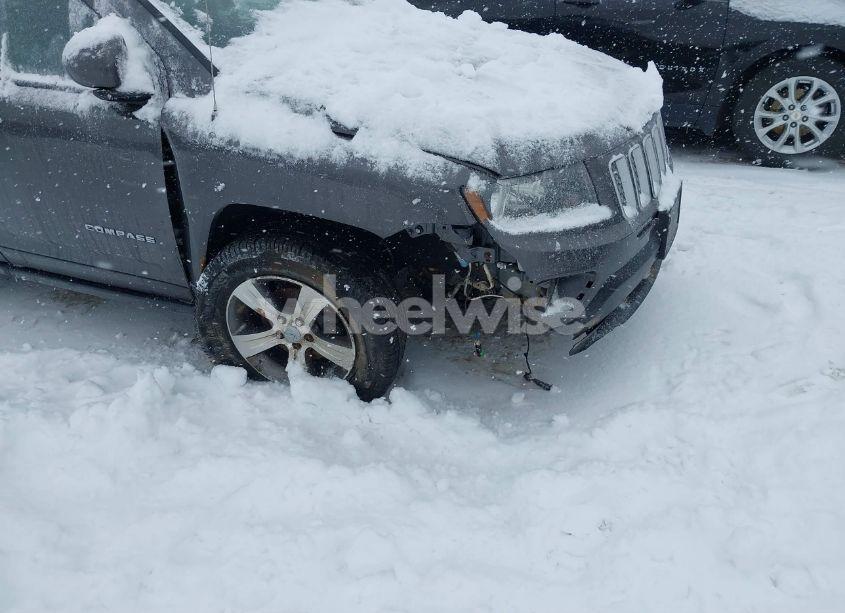 Photo 6 of 2017 Jeep Compass HIGH ALTITUDE 4X4 (VIN 1C4NJDEB9HD113292)