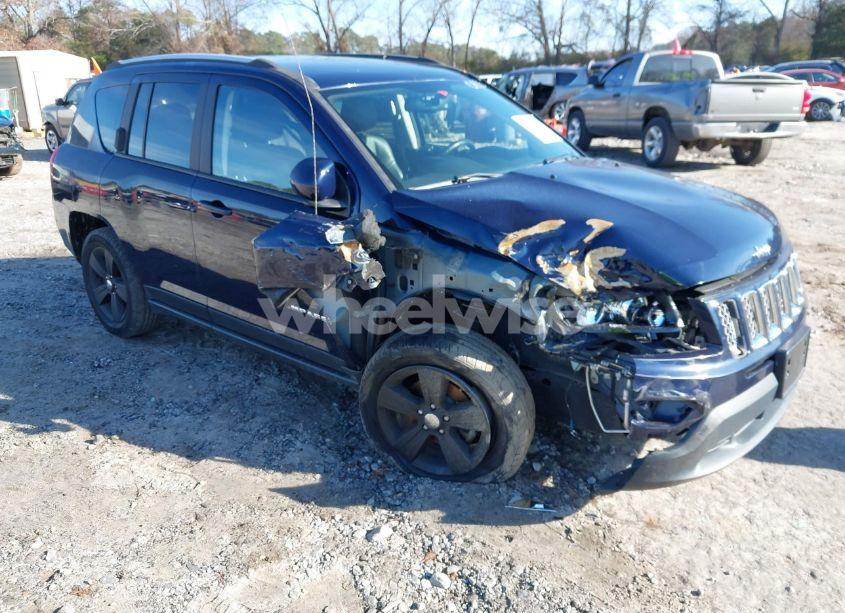 2017 Jeep Compass LATITUDE 4X4 (VIN 1C4NJDEB9HD190955) main photo