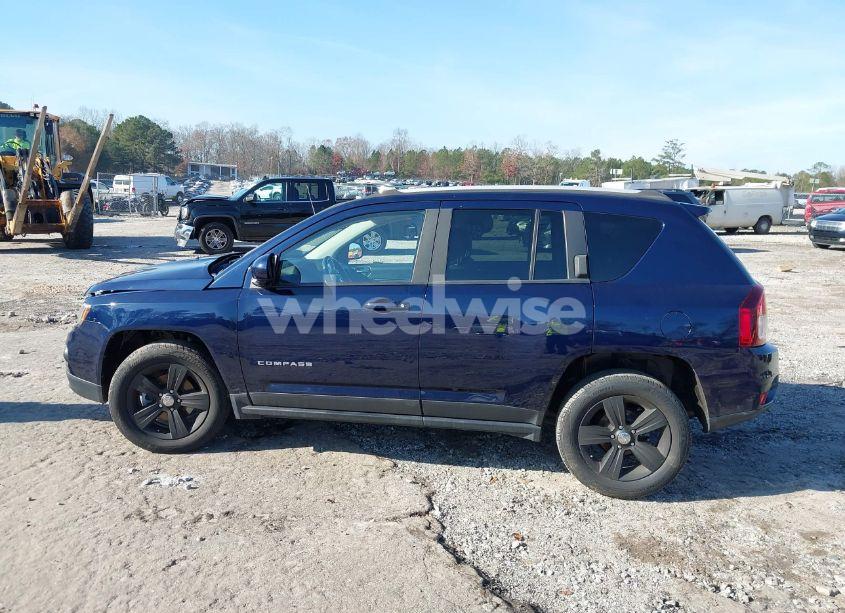 Photo 14 of 2017 Jeep Compass LATITUDE 4X4 (VIN 1C4NJDEB9HD190955)