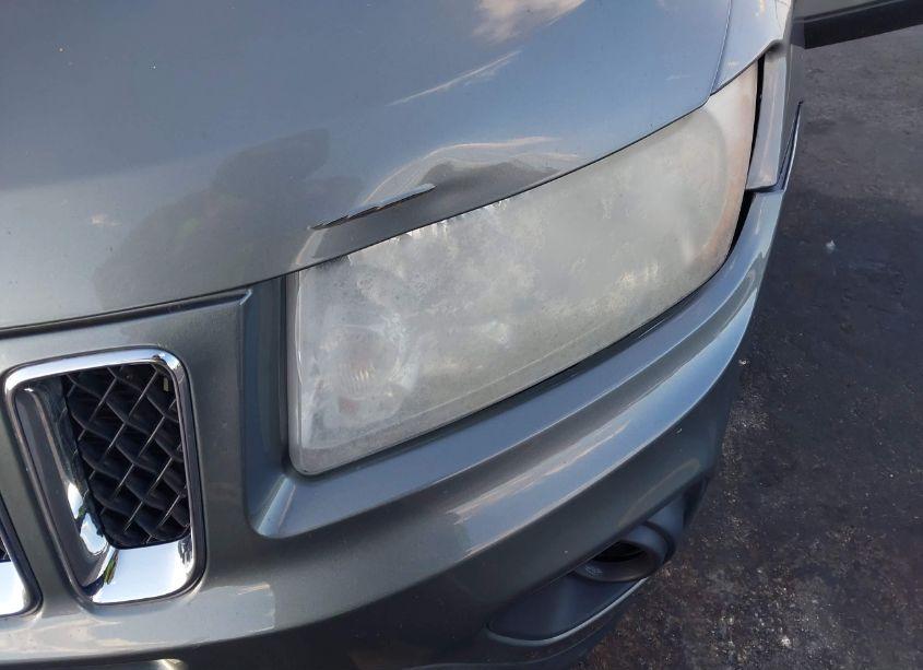 Photo 13 of 2013 Jeep Compass LATITUDE (VIN 1C4NJDEBXDD165685)