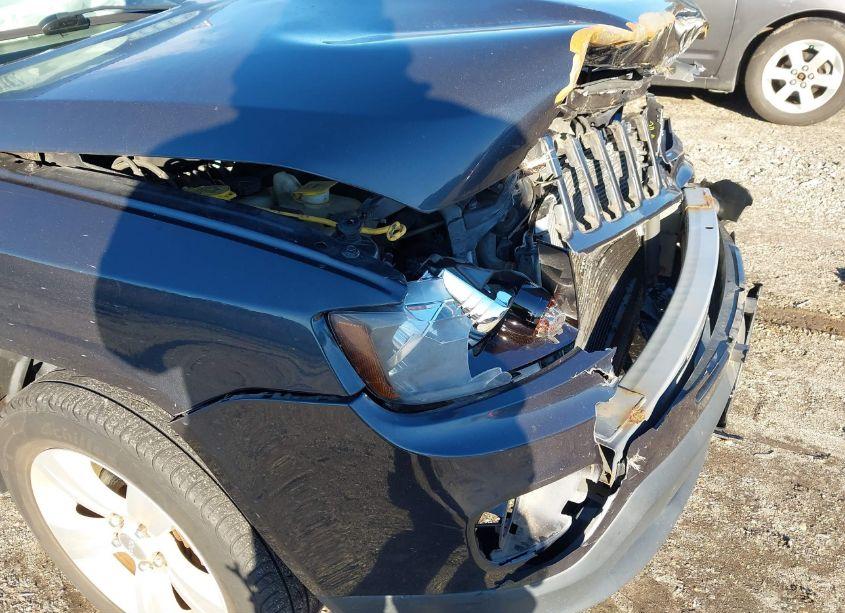 Photo 12 of 2014 Jeep Compass LATITUDE (VIN 1C4NJDEBXED530576)